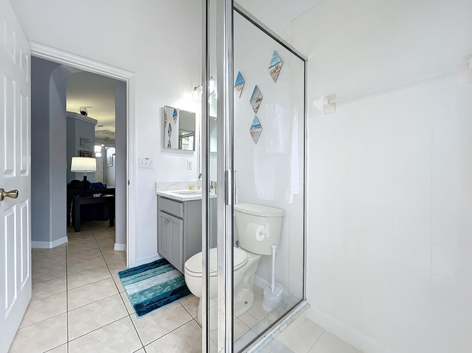Room 5, Beach Theme Vacation Pool Spa Home Mins to Disney, Lake