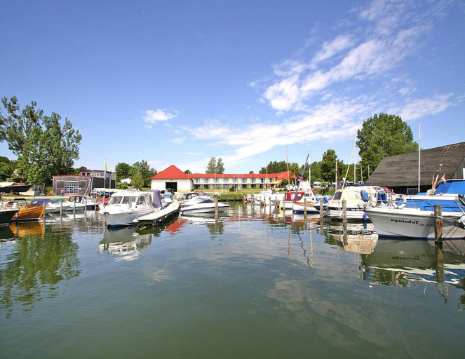 Others 4, Apartments at Heidensee, Schwerin, Schwerin