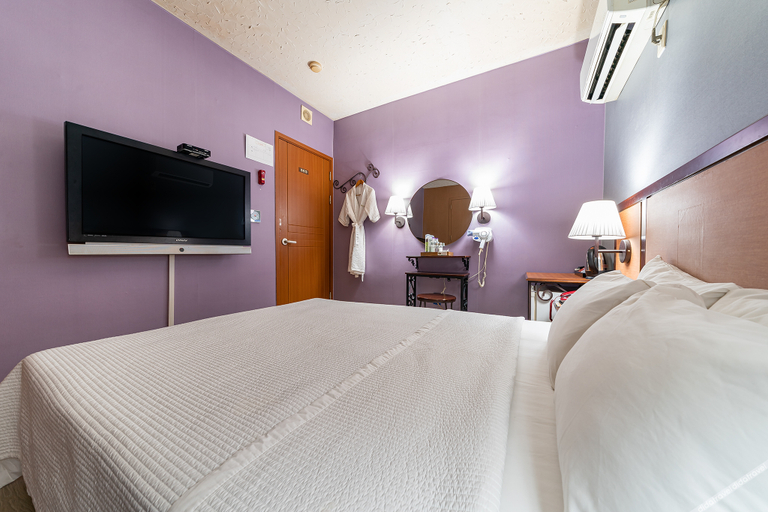 Bedroom 3, Oryu Bon Motel, Guro