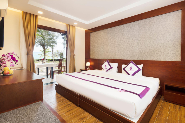 Bedroom 12