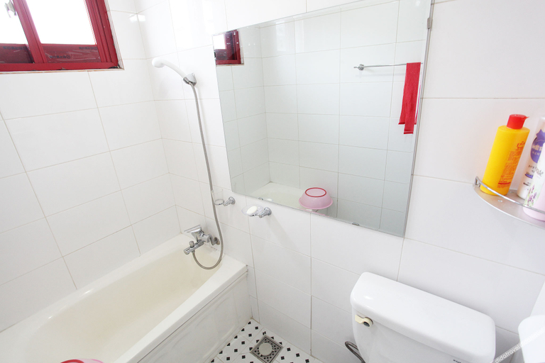 Bathroom 2, Guro City Park, Guro