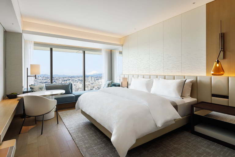 Bedroom 5, The Westin Yokohama, Yokohama
