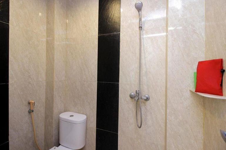 Bathroom 24