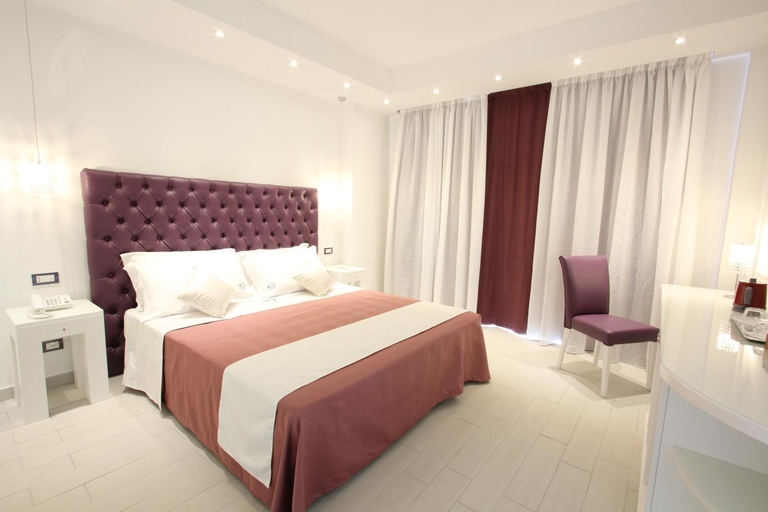 Bedroom 12