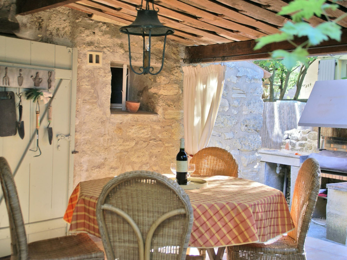 Balcony 3, Splendid Villa in Viens With Swimming Pool, Vaucluse