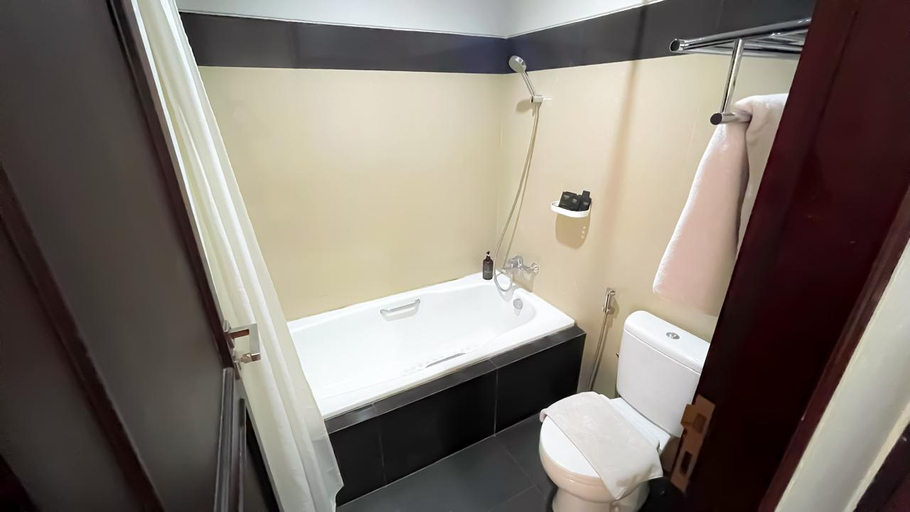 Bathroom 5