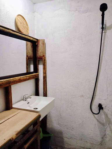 Bathroom 4, Amwani Breeze, El Nido