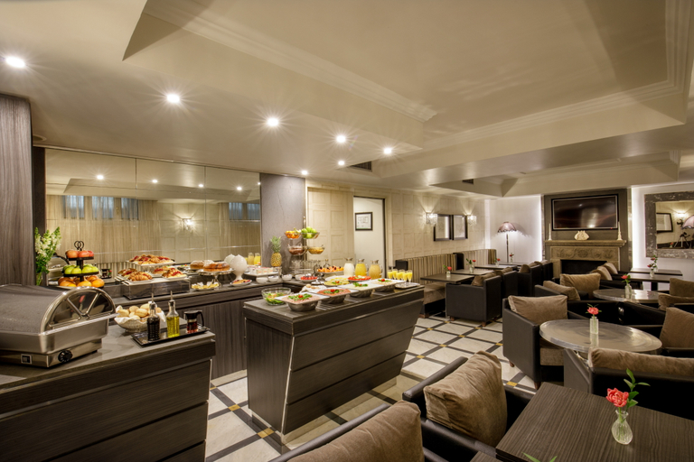 Food & Drinks 5, Royal Court, Rome