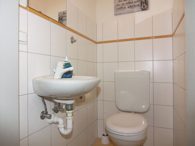 Bathroom 3, Ferienwohnung Kleiner Seestern in Wiek, Vorpommern-Rügen