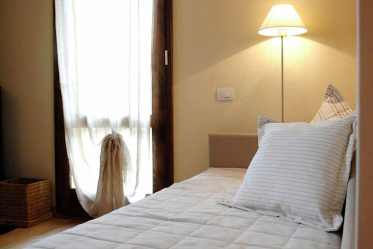 Living room 2, Modern Holiday Home in Imola With Swimming Pool, Bologna