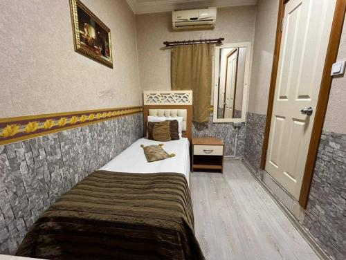 Others 3, VATAN OTEL, Konak