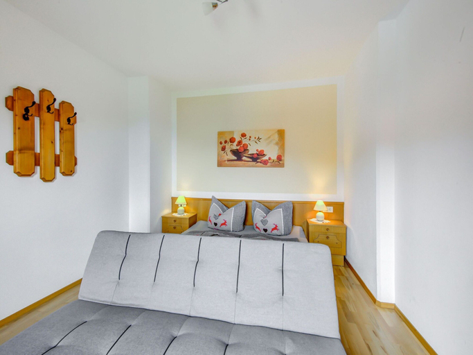 Bedroom 5, Apartment in Hainzenberg in a ski Area, Schwaz