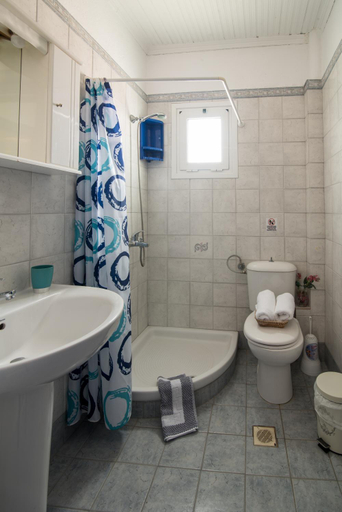 Bathroom 3, Votsalo Apartments, Central Macedonia