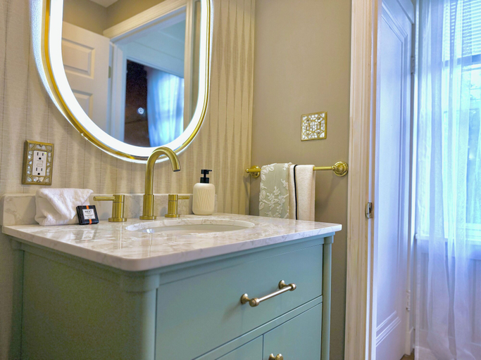 Bathroom 4, The Colonial Mt. Lebanon by Luxe PGH, Allegheny