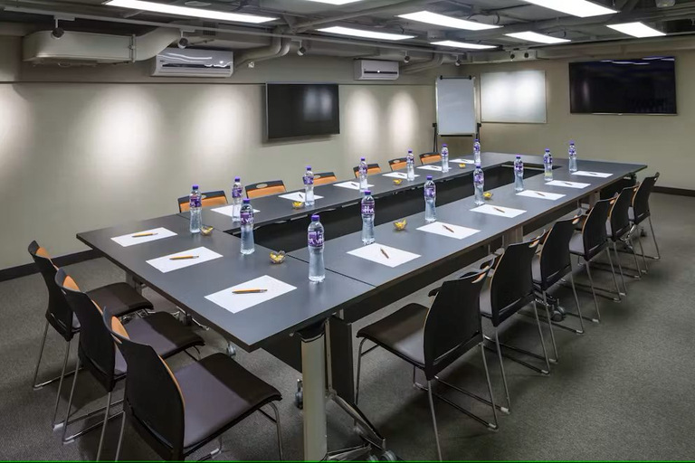 Business Facilities 4, Camlux Hotel, Kowloon