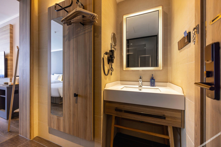 Bathroom 3, Hanting Hotel Jiuquan Hantang Food Street, Jiuquan