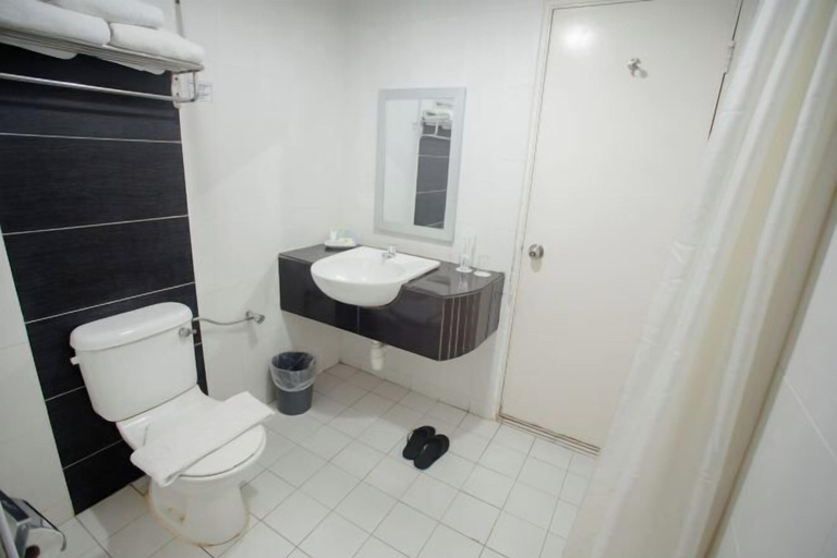 Bathroom 3, Klana Beach Resort Port Dickson, Port Dickson