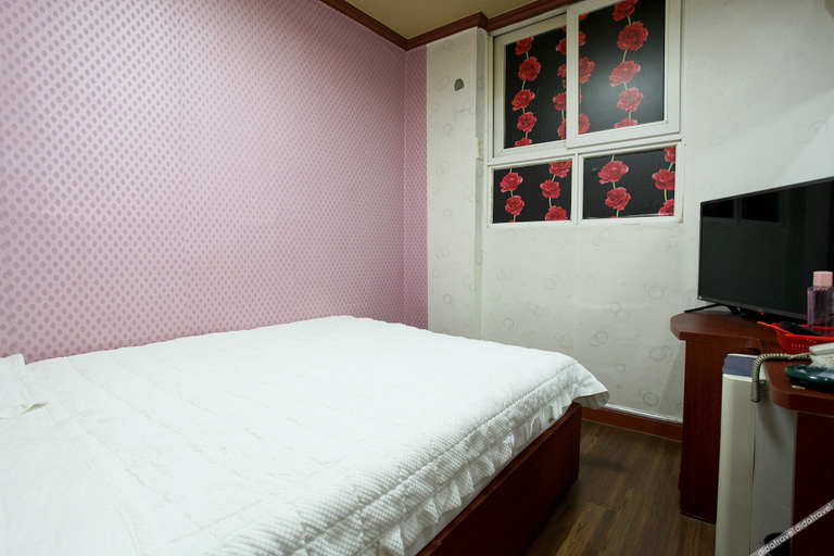 Bedroom 4, Guro City Park, Guro