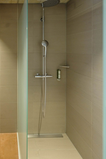 Bathroom 3, Hotel Seaside, Niedersimmental