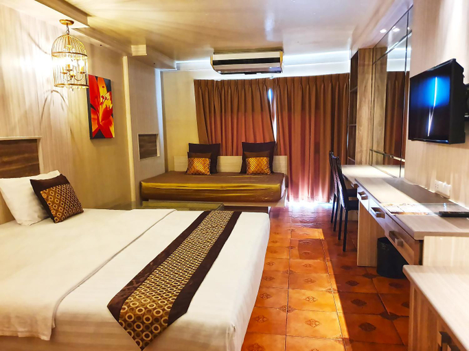 Bedroom 13