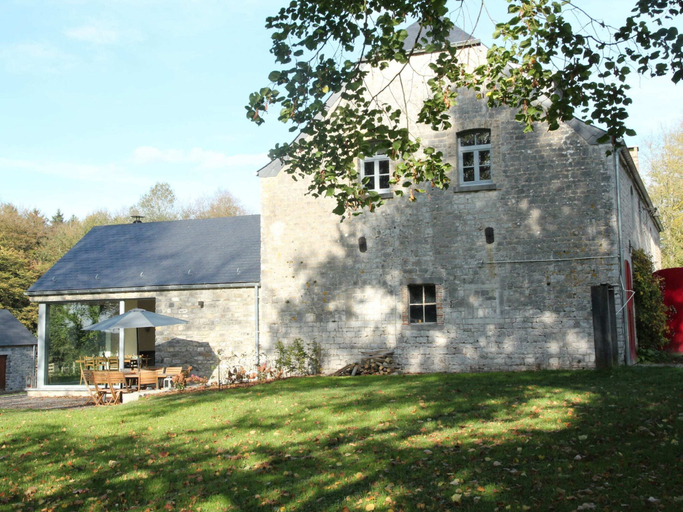 Exterior & Views 2, Gite With Swimming Pool Situated in Wonderful Castle Grounds in Gesves, Namur