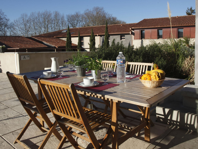 Exterior 2, Res. La Barbacane, Carcassonne, Studio for 2 People, Aude