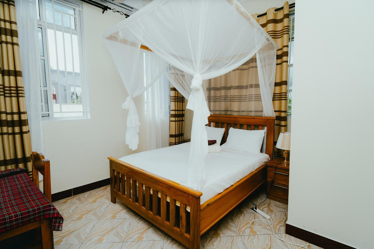 Bedroom, Maisara Executive Lodge, Mafia