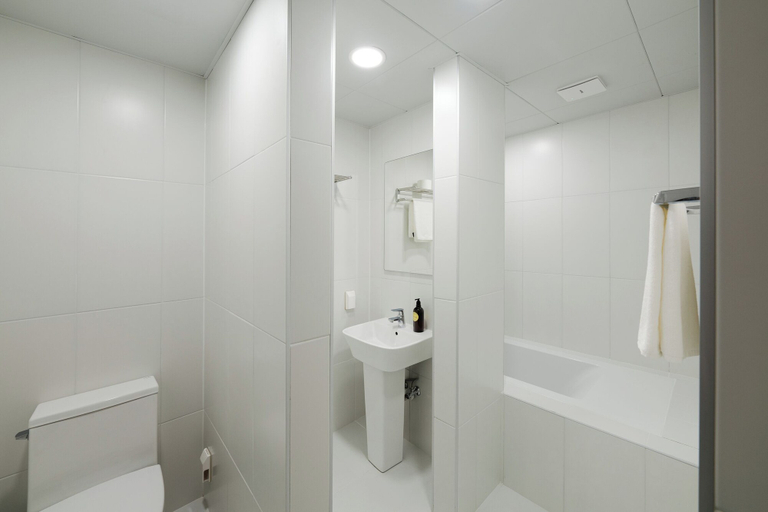 Bathroom 4, Mangrove Jeju City, Jeju
