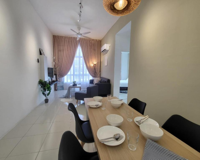 Dining Room 8