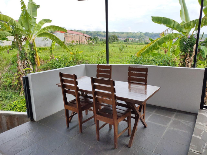 Others 3, Rumah Kayu Syariah, Kuningan