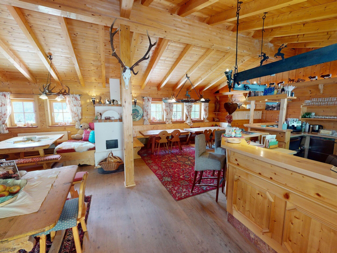 Food & Drinks 4, Chalet in Wildkogel Near Ski Slopes & Pool, Zell am See