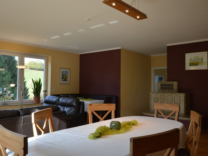 Living room 2, Beautiful and Cosy Apartment in a Wooded and Mostly Quite Rustic Ambience, Eifelkreis Bitburg-Prüm
