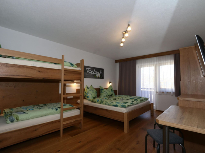 Bedroom 2, High-quality Holiday Apartment in Oberkrimml Near Waterfalls, Zell am See