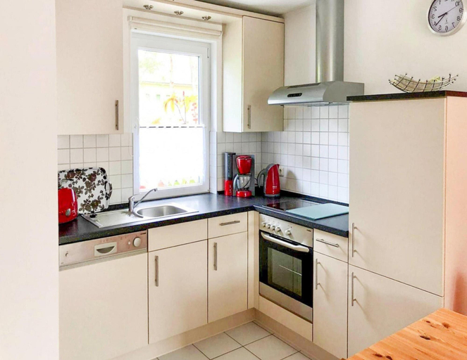 Private kitchen 3, Gemuetliche Doppelhaushalfte in Lubmin, Vorpommern-Greifswald