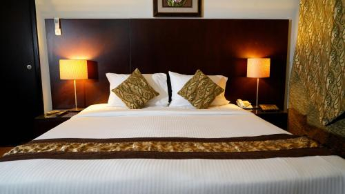 Others 2, BOONMAX HOTEL L.L.C, Dubai