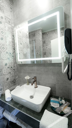 Bathroom 4, Homey Airport Hotel, Arnavutkoy