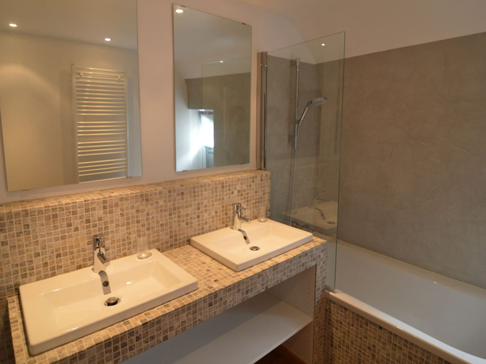 Bathroom 4, Gite With Swimming Pool Situated in Wonderful Castle Grounds in Gesves, Namur
