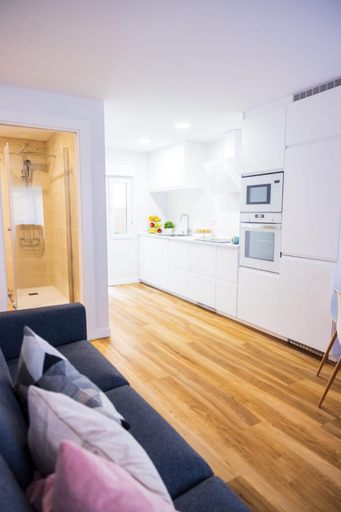 Others 4, Nuevo apartamento entre 2 playas con garaje, terraza, wifi, Asturias