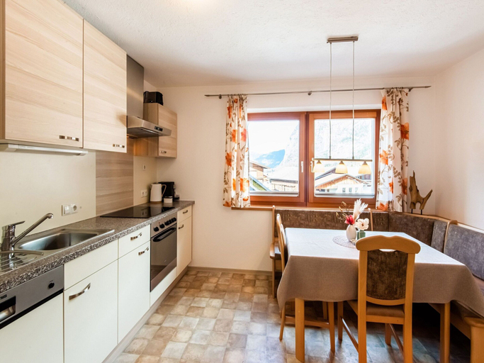 Living room 3, Cozy Apartment in the Heart of the Otztal, Imst