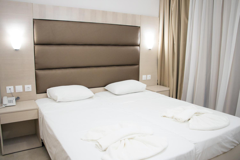 Bedroom 3, Marathon, South Aegean