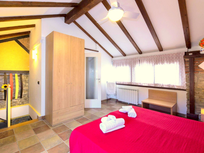 Room 4, Charming Residence in the Hills Surrounding La Spezia, La Spezia