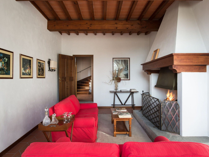 Living room 2, Restful Holiday Home in Reggello With Swimming Pool, Florence