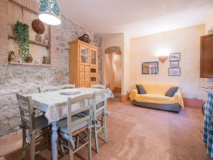 Living room 3, Apartment in Villa With Swimming Pool, Terni
