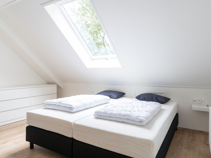Bedroom 5, Group Apartment on Ameland by De Vleijen, Ameland
