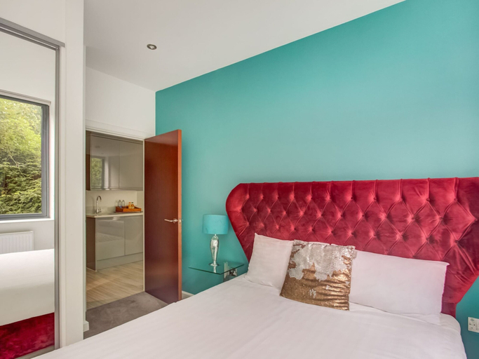 Bedroom 5, Simplistic Apartment in Milton Keynes Near Willen Lake, Milton Keynes