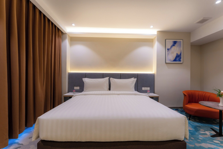 Bedroom 4, The Skye Phnom Penh Hotel & Apartments, Ruessei Kaev
