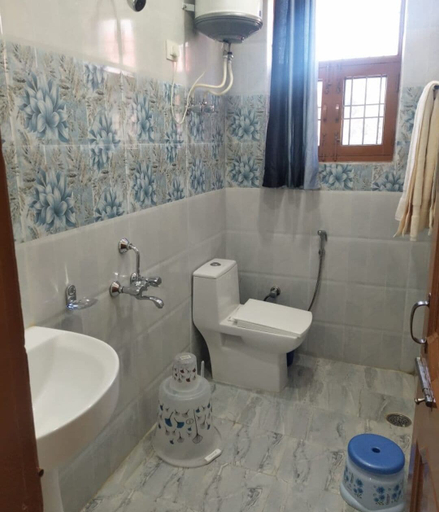 Bathroom 5, Hotel Anuj Regency, Kangra