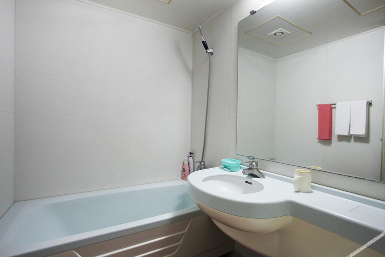 Bathroom 5, Seogwipo Handu Motel, Seogwipo