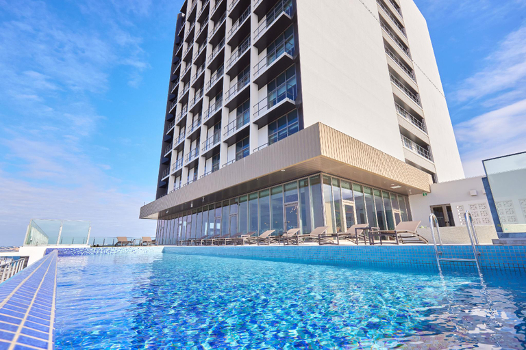 Exterior 13