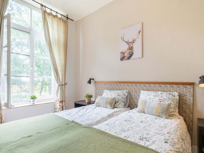 Bedroom 2, Spacious Mansion in Swolgen With Garden, Meerlo-Wanssum
